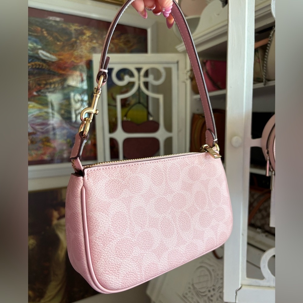 Pink Coach Nolita 19 - Picture 2 of 2